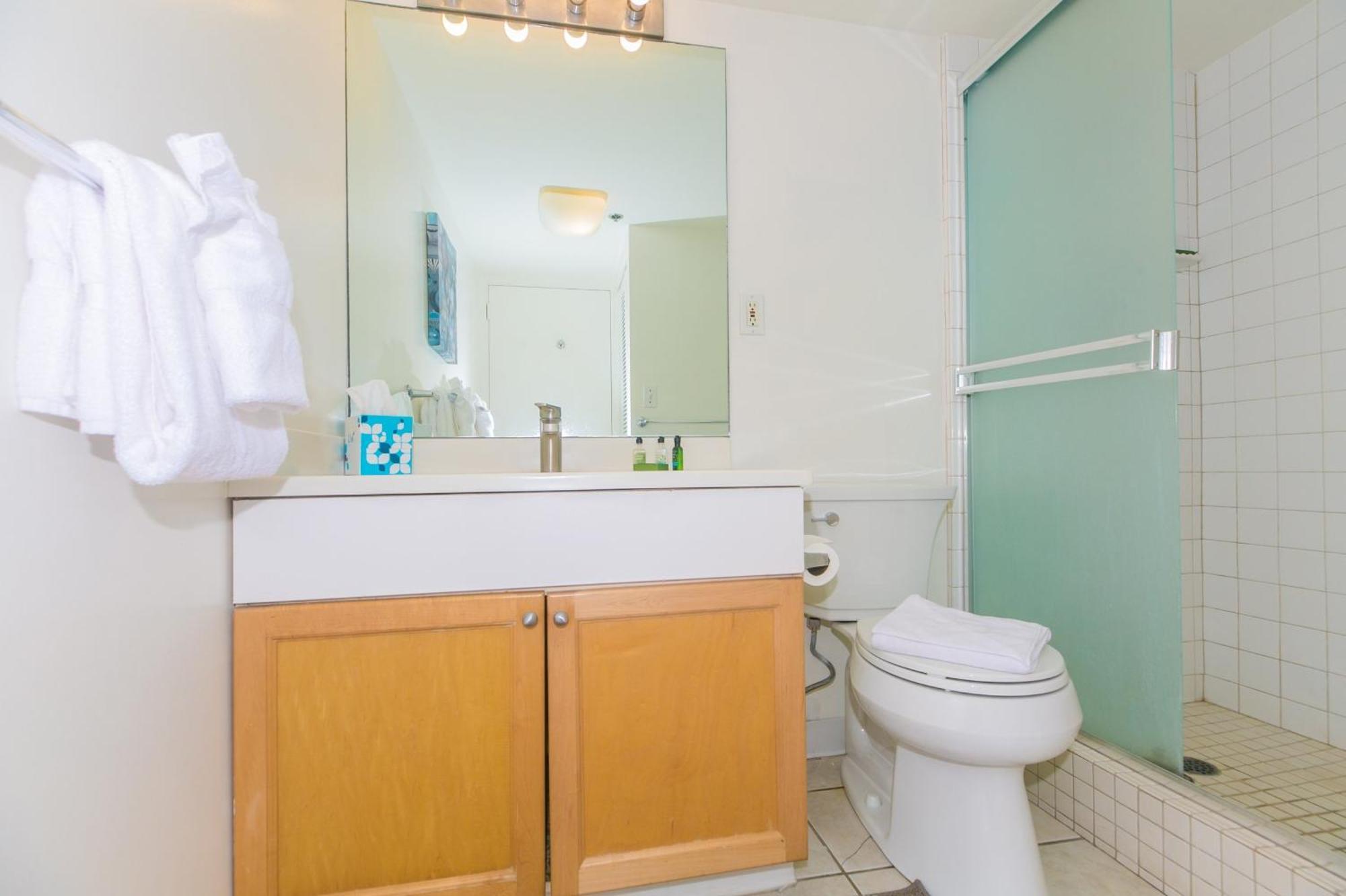 Ilikai Tower One Bedroom Lagoon View Waikiki Condos With Lanai & Free Wifi Honolulu Zimmer foto